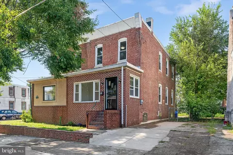 6718 Glenloch St, Philadelphia, PA 19135