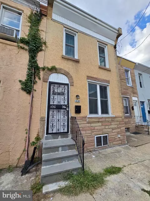 2638 Emerald St, Philadelphia, PA 19125