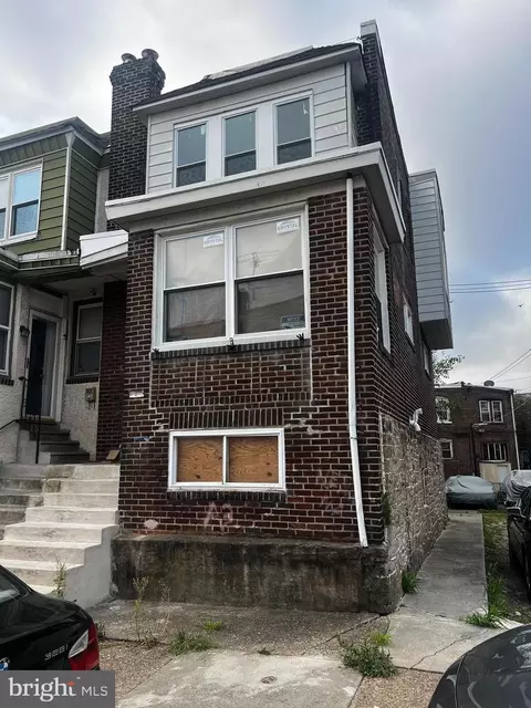 7346 Theodore St, Philadelphia, PA 19153
