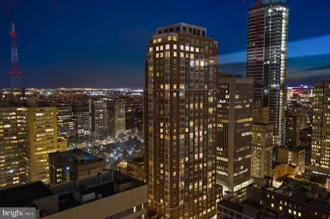 130 S 18th St #3002, Philadelphia, PA 19103