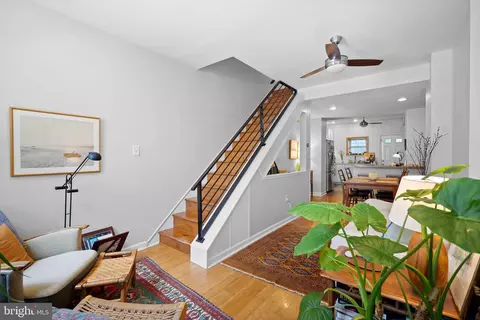 2210 Coral St, Philadelphia, PA 19125