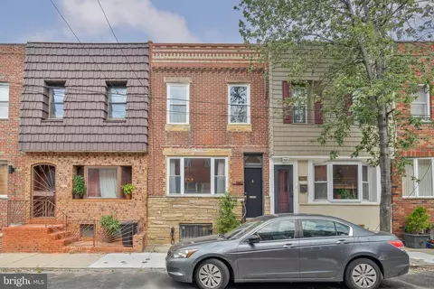 1947 Fitzgerald St, Philadelphia, PA 19145