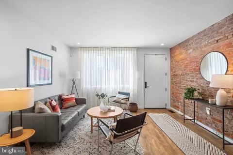 1915 Gerritt St, Philadelphia, PA 19146