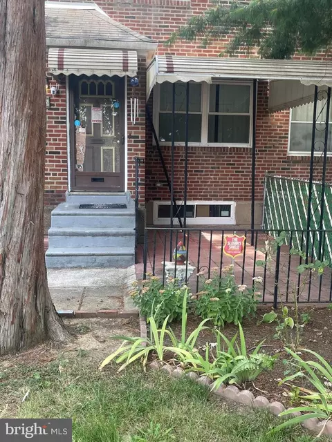 2225 Knorr St, Philadelphia, PA 19149