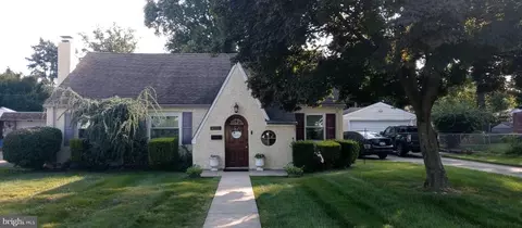 1106 Oakfield Ln, Philadelphia, PA 19115
