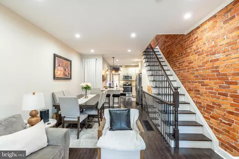 3239 Cedar St, Philadelphia, PA 19134