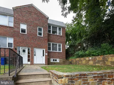 6097 Lawnton St, Philadelphia, PA 19128