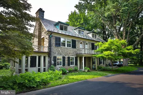 7217 Mccallum St, Philadelphia, PA 19119