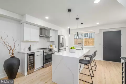 2605 E Boston St #1, Philadelphia, PA 19125