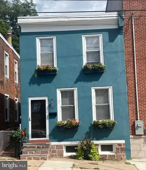 3586 Calumet St, Philadelphia, PA 19129