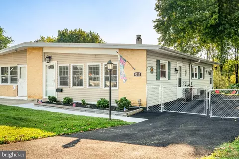 9310 Trout Rd, Philadelphia, PA 19115