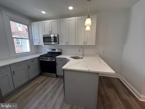 443 W Champlost St, Philadelphia, PA 19120