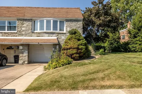 9994 Sandy Rd, Philadelphia, PA 19115