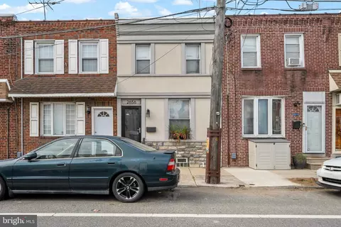 2656 E Dauphin St, Philadelphia, PA 19125