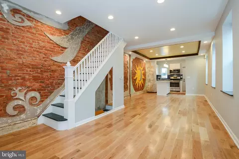 2811 W Clementine St, Philadelphia, PA 19132
