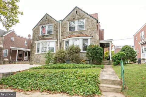 808 Glenview St, Philadelphia, PA 19111