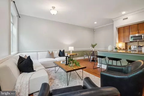 2501 Christian St #203, Philadelphia, PA 19146