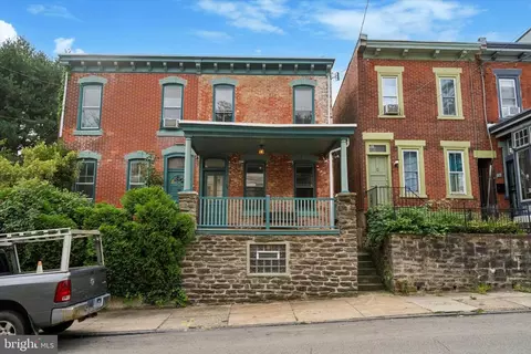 78 E Church Ln, Philadelphia, PA 19144