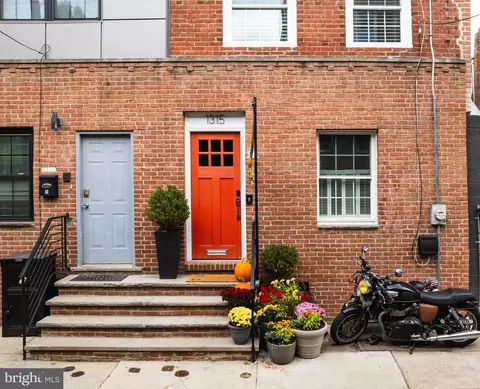 1315 Kater St, Philadelphia, PA 19147