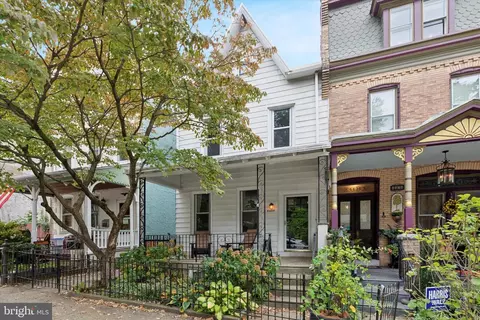 4434 Dexter St, Philadelphia, PA 19128