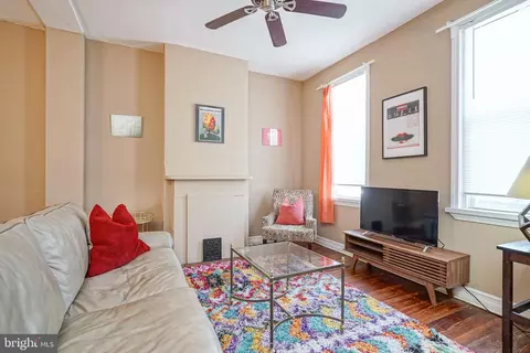 639 N 33rd St, Philadelphia, PA 19104