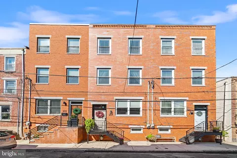 207 Mountain St, Philadelphia, PA 19148