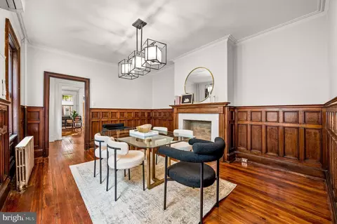 928 N 5th St, Philadelphia, PA 19123