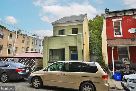 5055 Portico St, Philadelphia, PA 19144