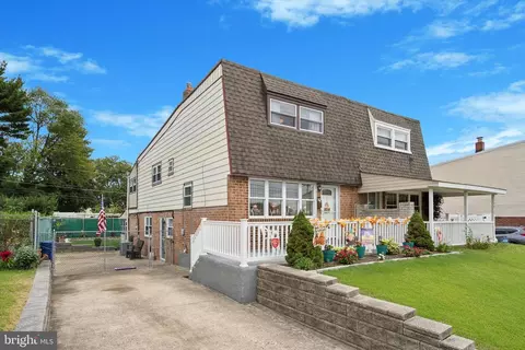 10817 Proctor Rd, Philadelphia, PA 19116