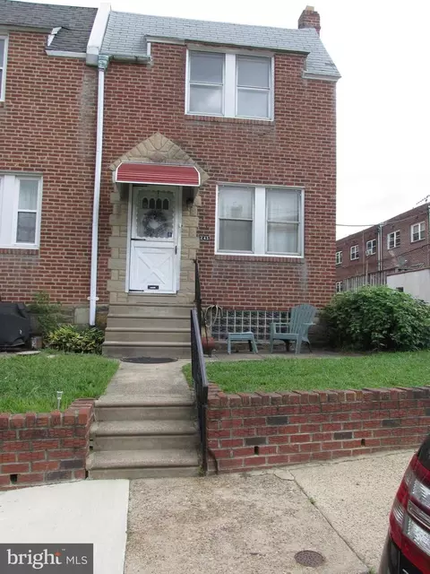 245 E Howell St, Philadelphia, PA 19120