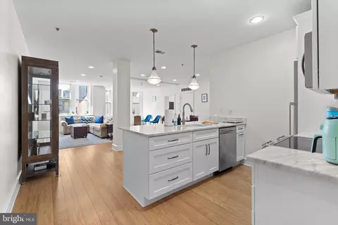 1811 Chestnut St #501, Philadelphia, PA 19103