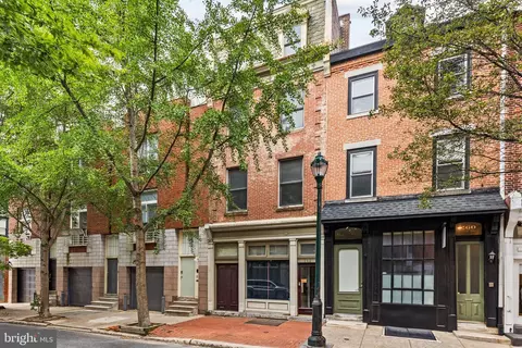 262 S 11th St, Philadelphia, PA 19107
