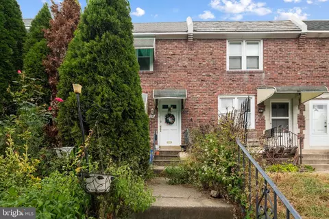 555 Martin St, Philadelphia, PA 19128