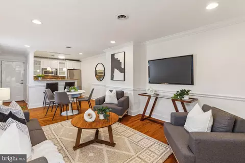 1730 Pine St #6, Philadelphia, PA 19103