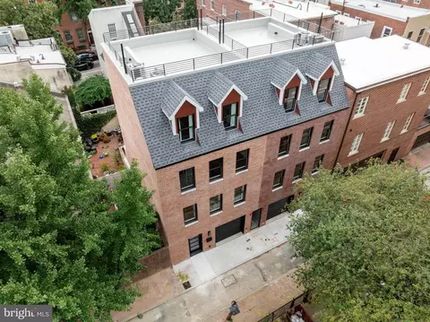 610 A Panama St, Philadelphia, PA 19106