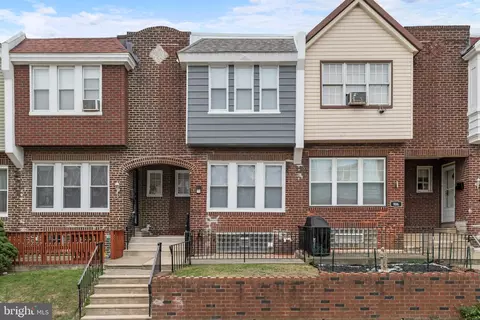 908 Anchor St, Philadelphia, PA 19124