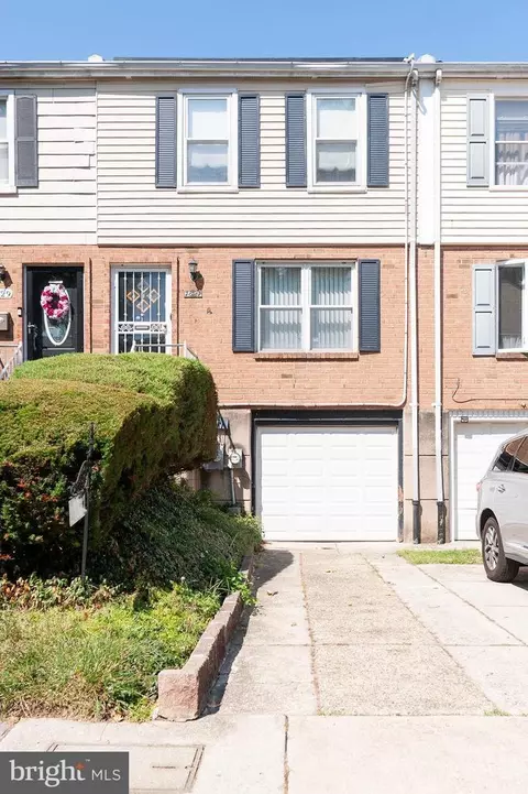 7827 Saturn Pl, Philadelphia, PA 19153