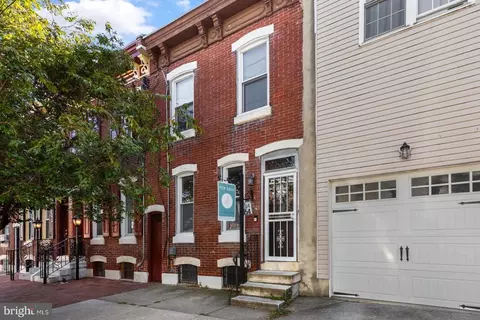 454 Moyer St, Philadelphia, PA 19125