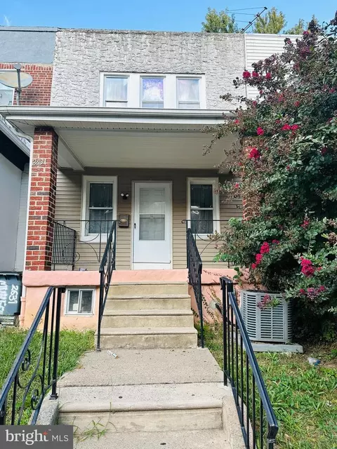 2631 S Muhlfeld St, Philadelphia, PA 19142