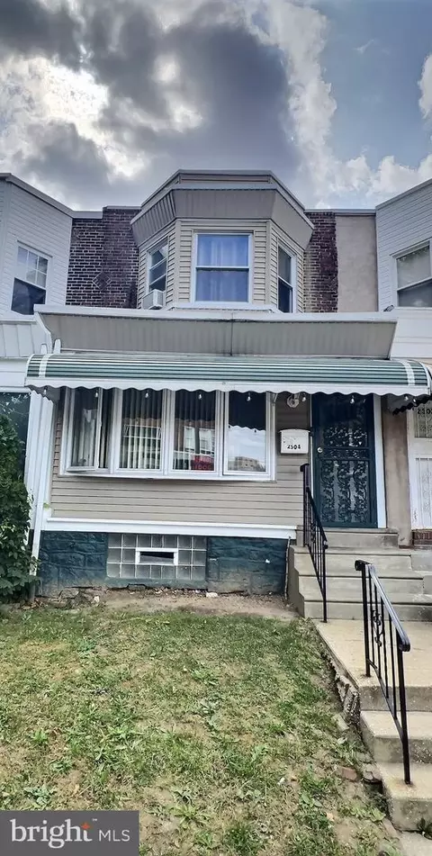 2504 S 68th St, Philadelphia, PA 19142