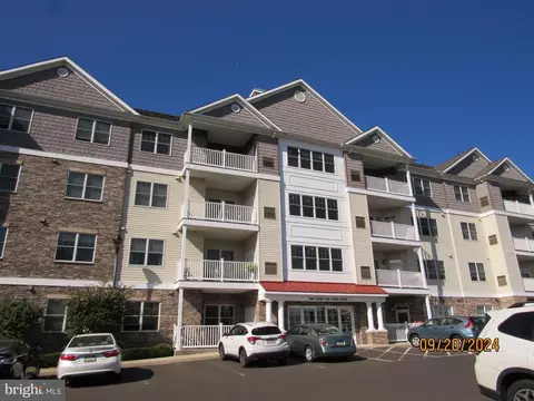300 Tyler Ct #445, Philadelphia, PA 19111