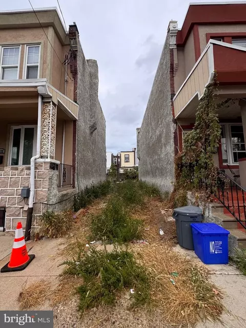 2874 Cedar St, Philadelphia, PA 19134