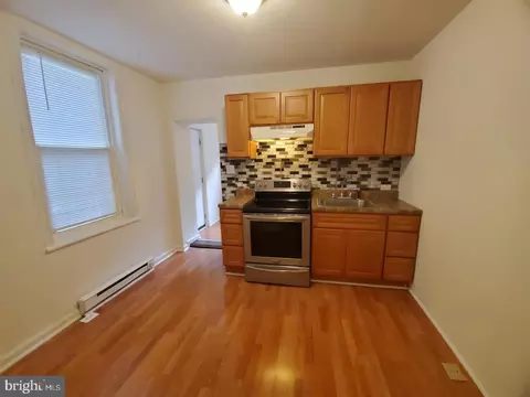 728 E Madison St, Philadelphia, PA 19134