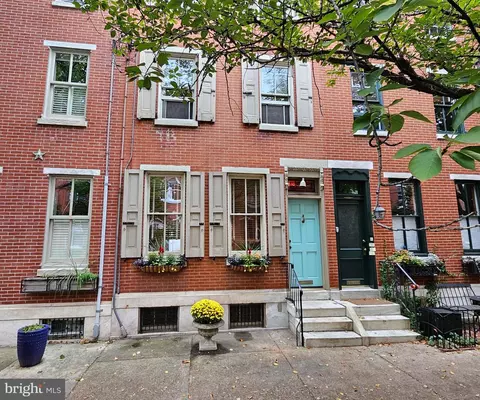 2047 Brandywine St, Philadelphia, PA 19130