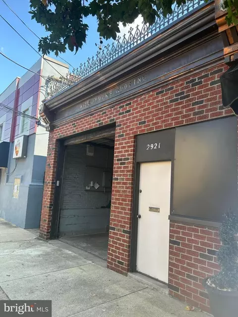2921 E Thompson St E, Philadelphia, PA 19134