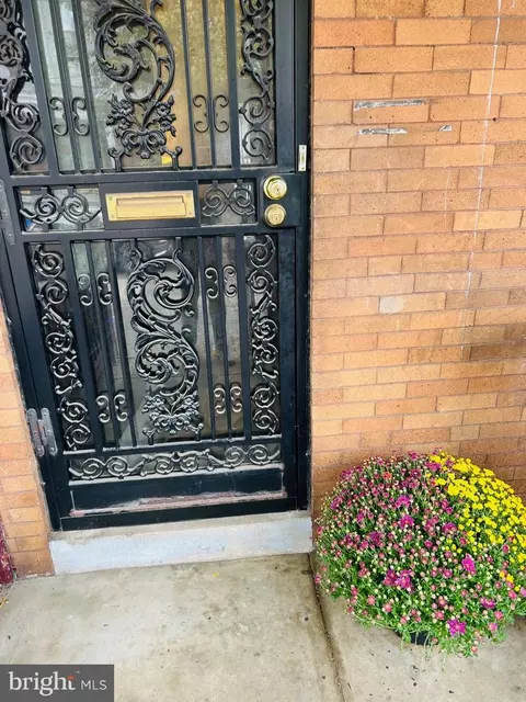 5012 Irving St, Philadelphia, PA 19139