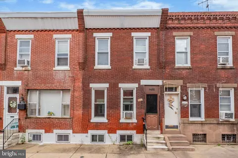 912 Tree St, Philadelphia, PA 19148