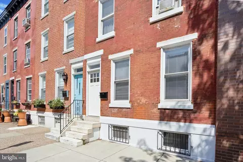 2131 Christian St, Philadelphia, PA 19146