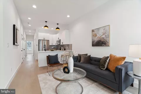 1810 Federal St #2, Philadelphia, PA 19146