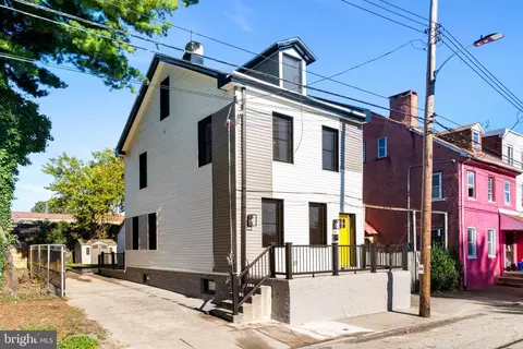 41 E Phil Ellena St, Philadelphia, PA 19119